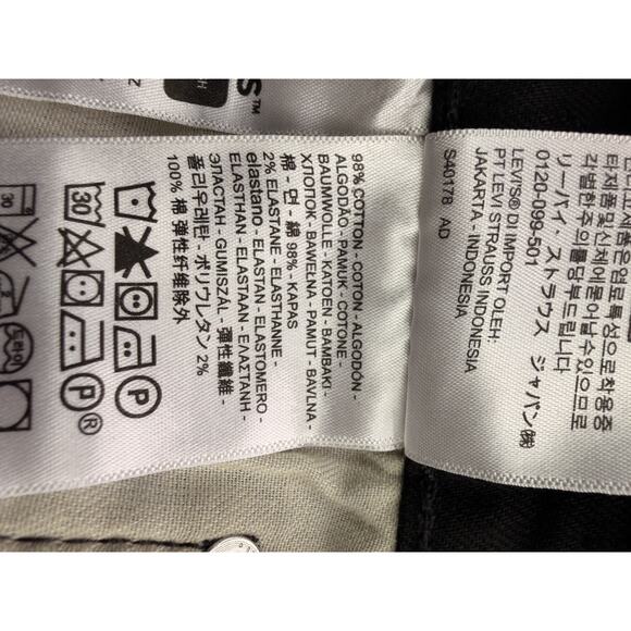 Levi 522 Slim Shorts Mens 30" Black Cutoff NWT - Picture 10 of 11